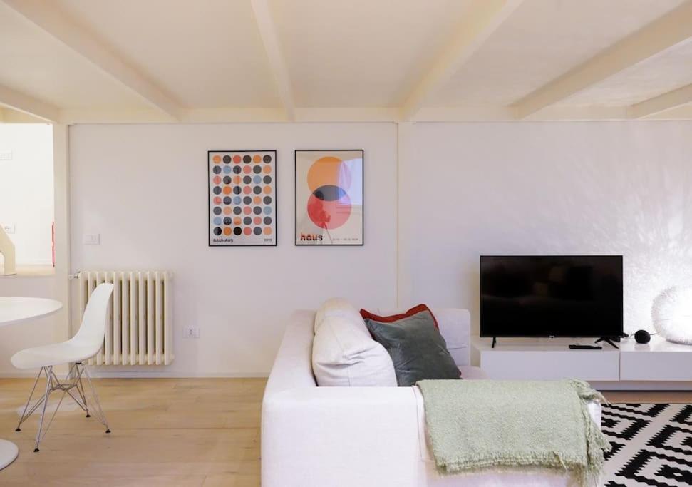 Appartement Navigli-Bocconi Spazio Luce Design à Milan Extérieur photo